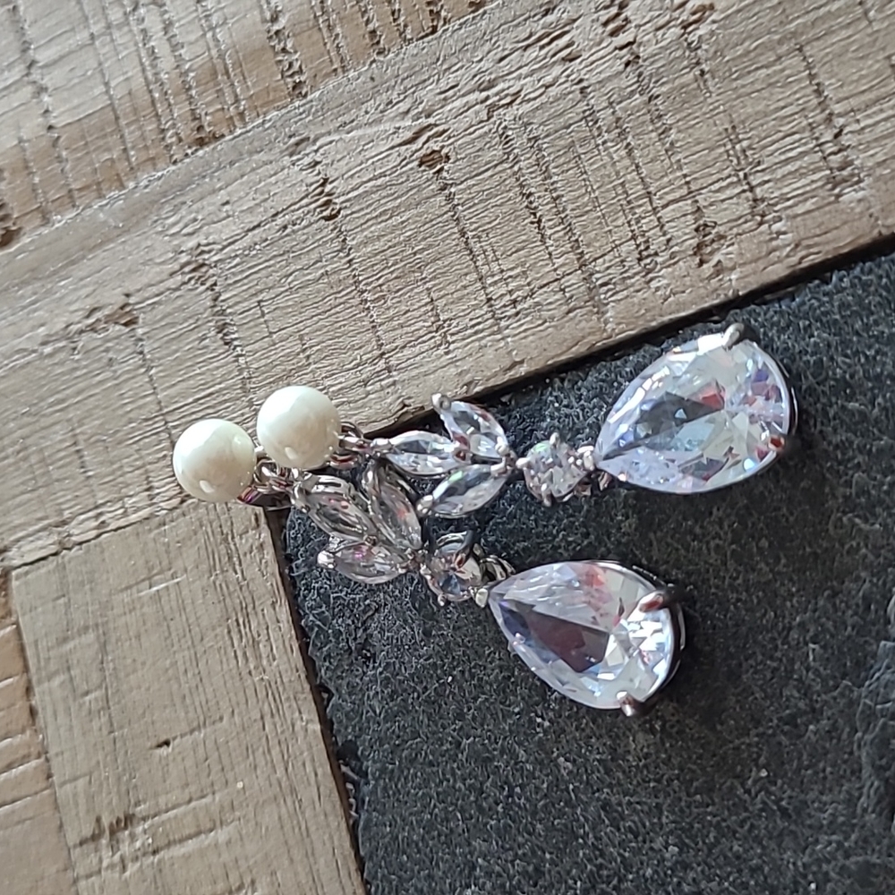 Pearl Crystal Earrings